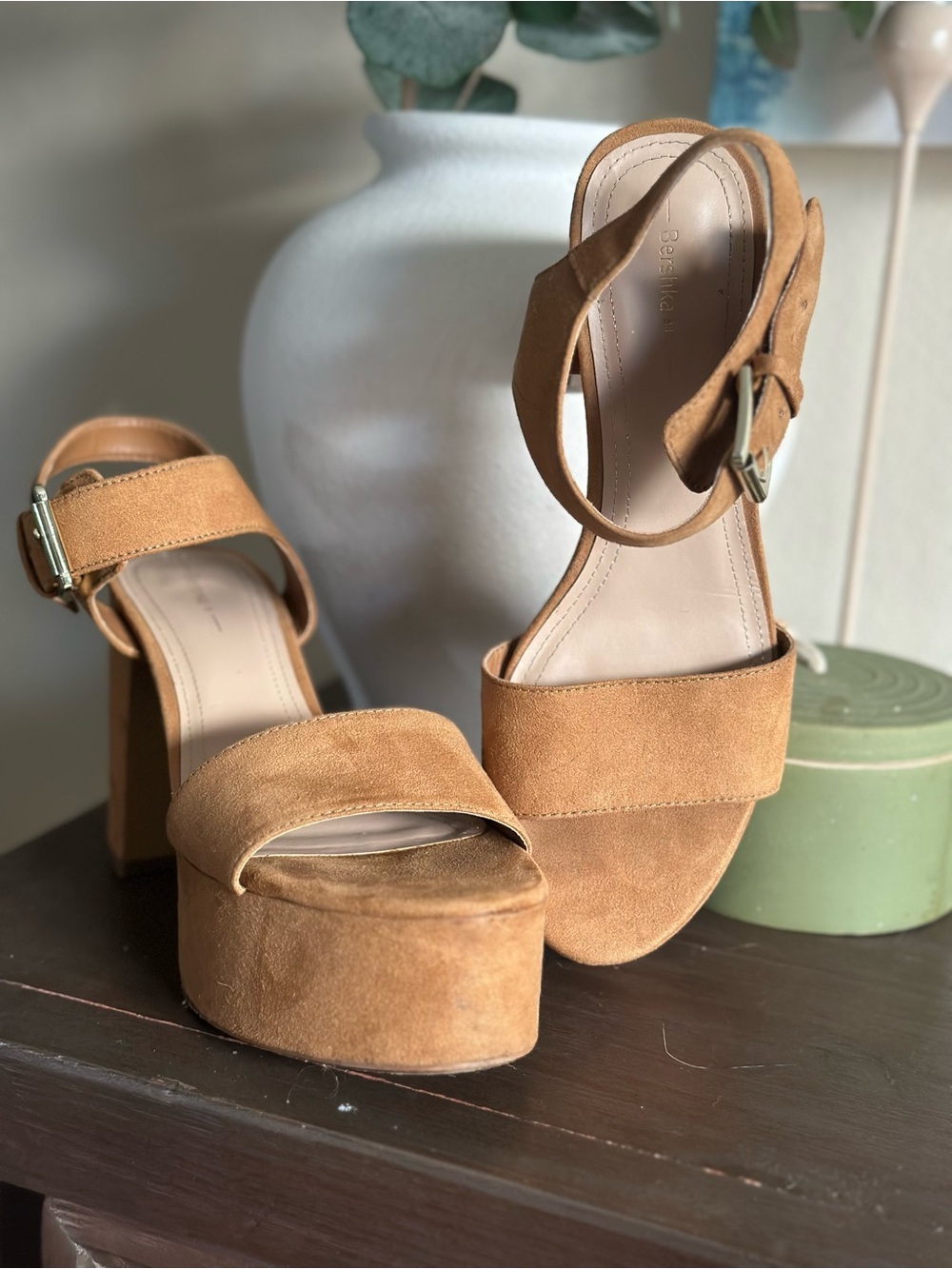 Bershka Tan Suede Platform Block Heel Sandals - Classic Strappy Style